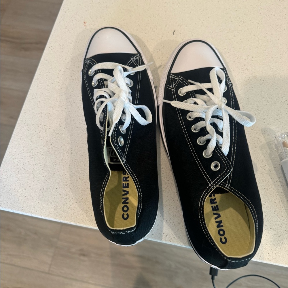 Men’s converse